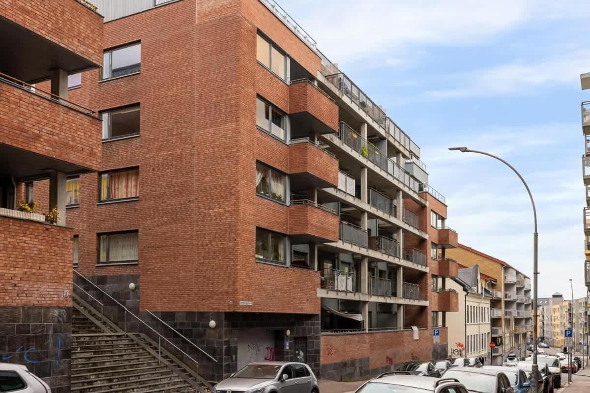 Dinbnb L 15min To C Station L Huge Social Space L Balcony